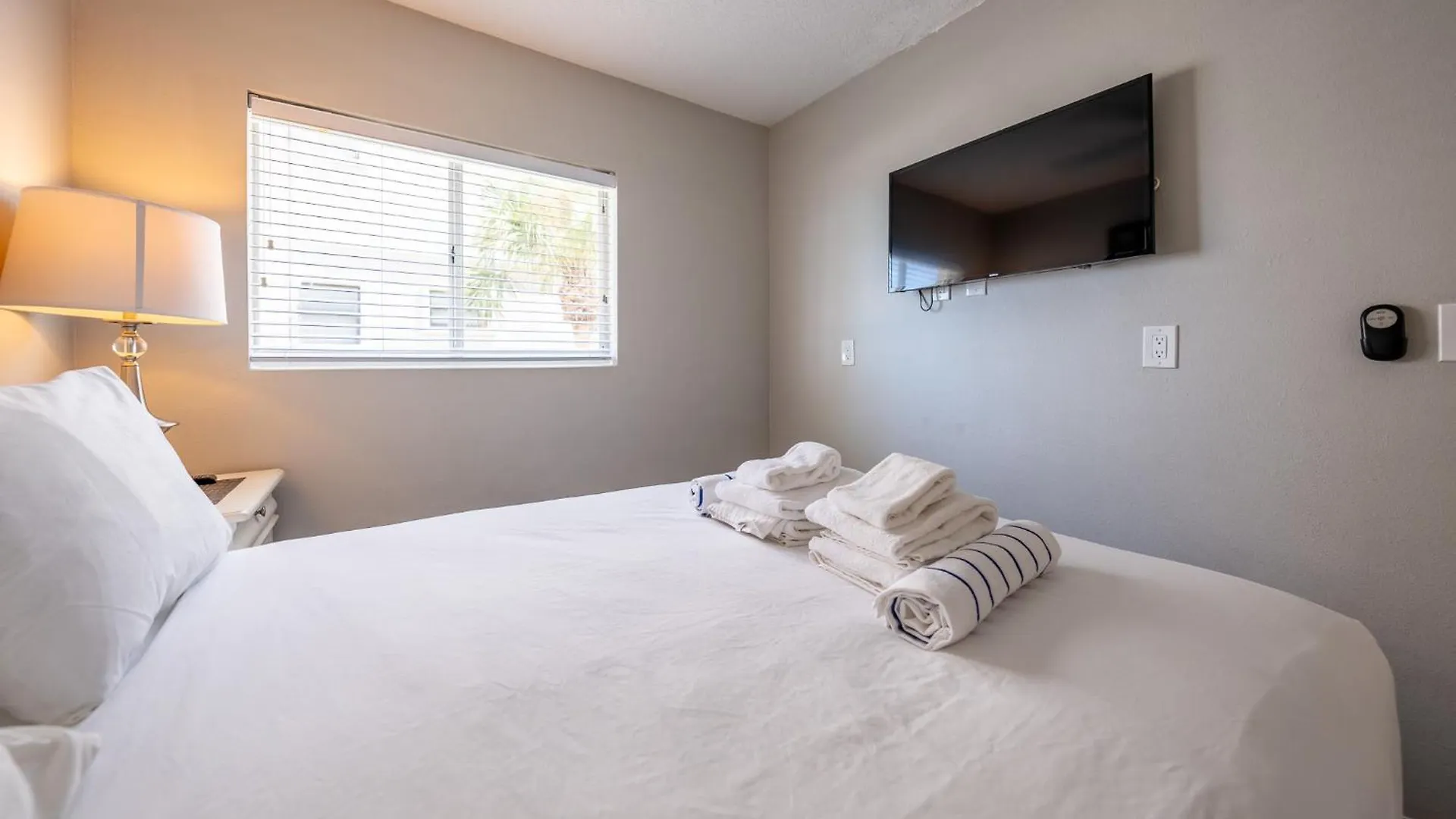 Emerald On The Water - Formerly Belleair Beach Club Clearwater Beach Apartment